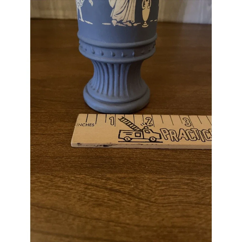 Vtg 1970s Avon Avonshire Blue Field Flowers Cologne NIB *STAINED*